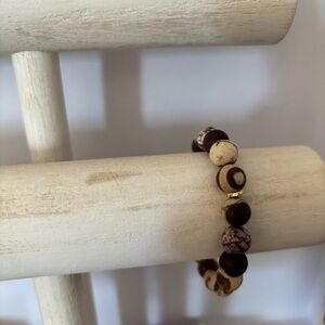 NWT Zebra Jasper beaded stretch bracelet with gold accents
